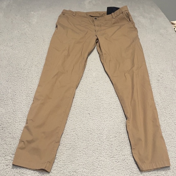 Lululemon Commission Pant Classic size 36
Artifact - Picture 1 of 11